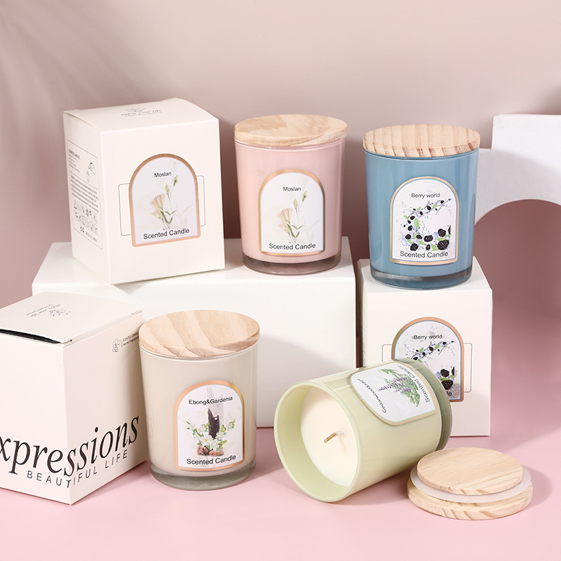 Wedding Souvenir - เทียนหอมแก้วสีพร้อมฝาไม้ ขายส่ง เทียนหอมตกแต่งบ้าน ของชำร่วยงานแต่งงาน ข้ามพรมแดน